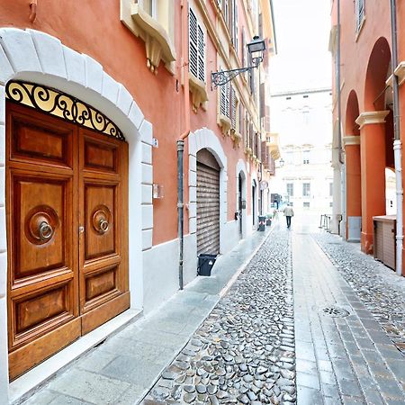 Loggia Dei Lovoleti Suite Modena Ngoại thất bức ảnh